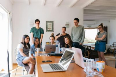 English - Business Startup Essentials and Entrepreneurship